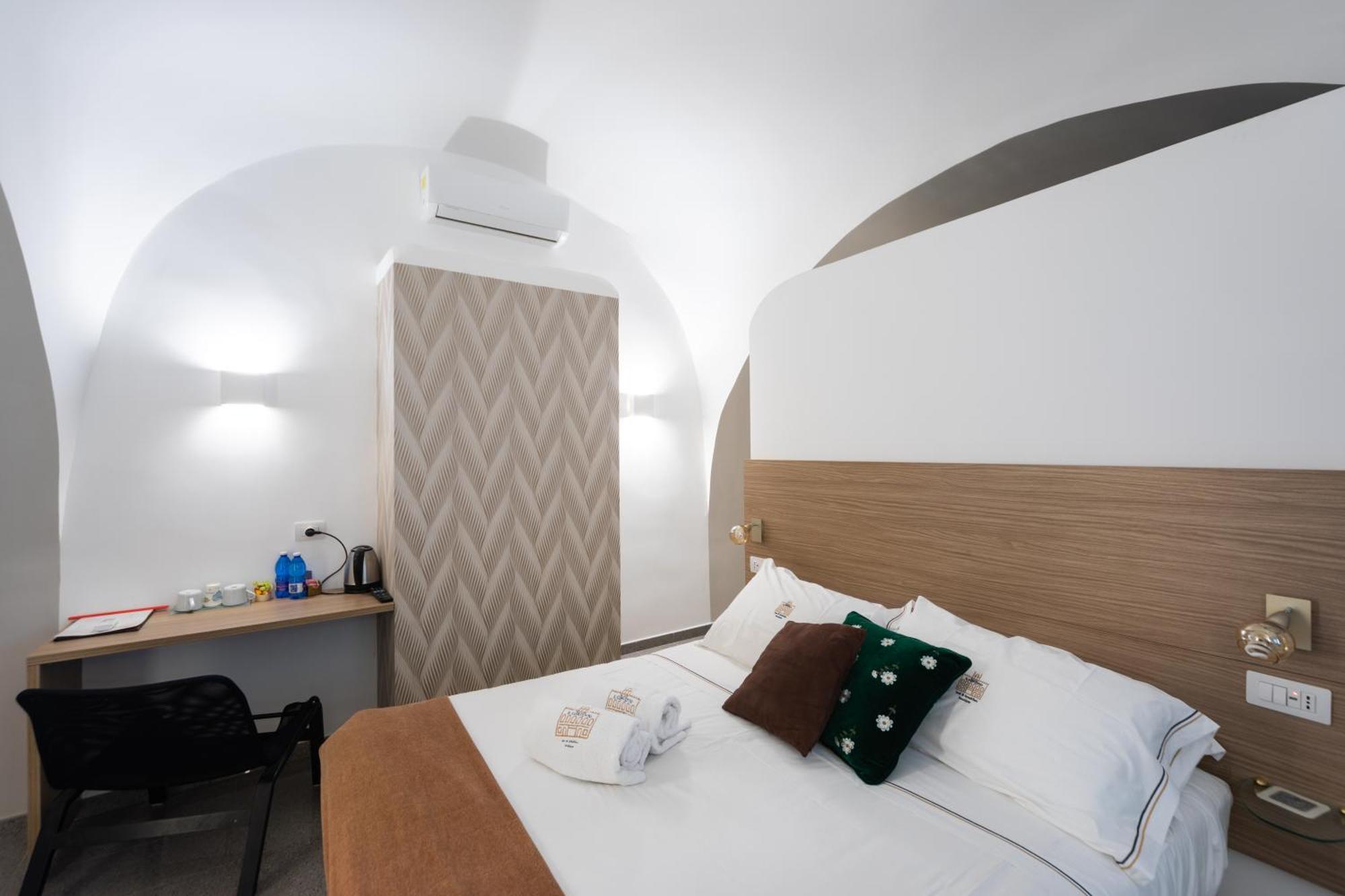 Palazzo Il Convento Hotel Наполи Екстериор снимка